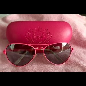Pink juicy couture aviator sunglasses with case😎